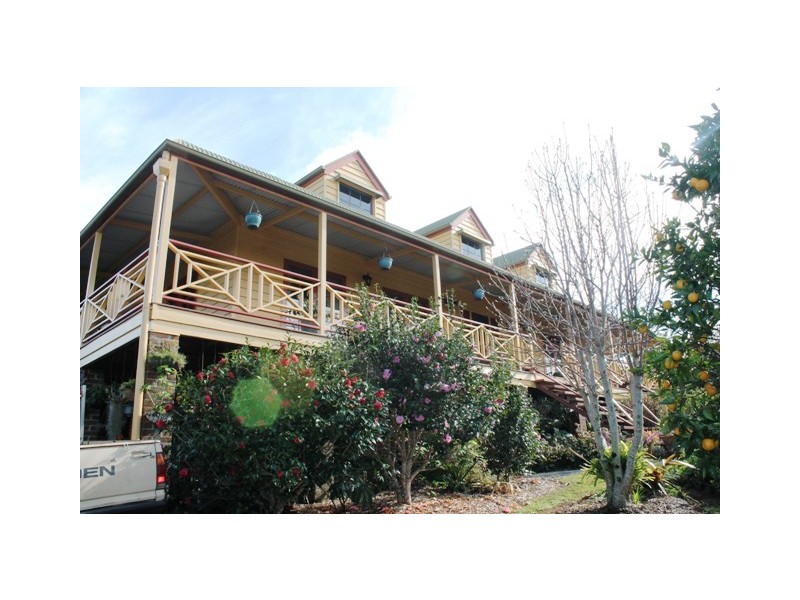 1 Lookout Pde, Tamborine Mountain QLD 4272