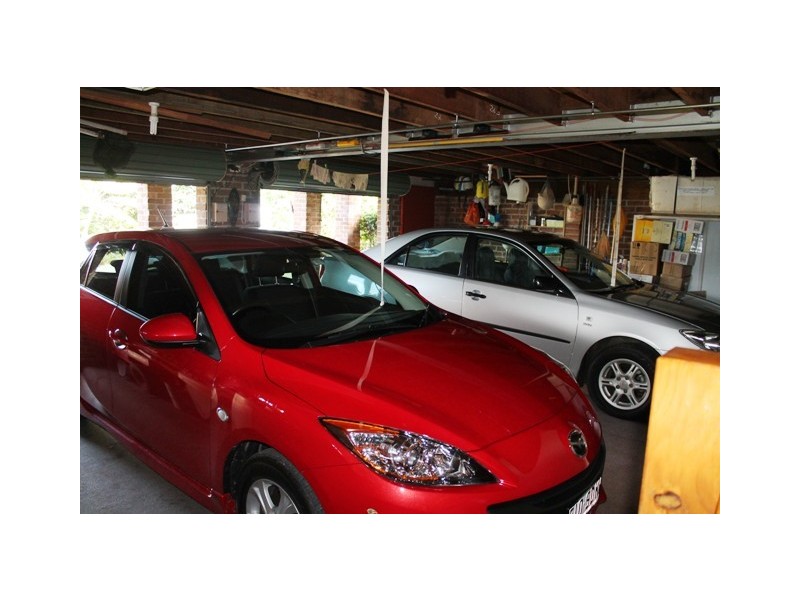 1 Lookout Pde, Tamborine Mountain QLD 4272