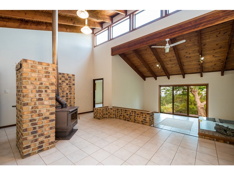 65 Guanaba Road, Tamborine Mountain QLD 4272