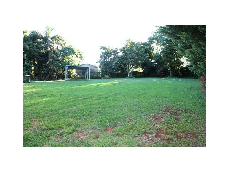 8 Golfers Cres, Tamborine Mountain QLD 4272