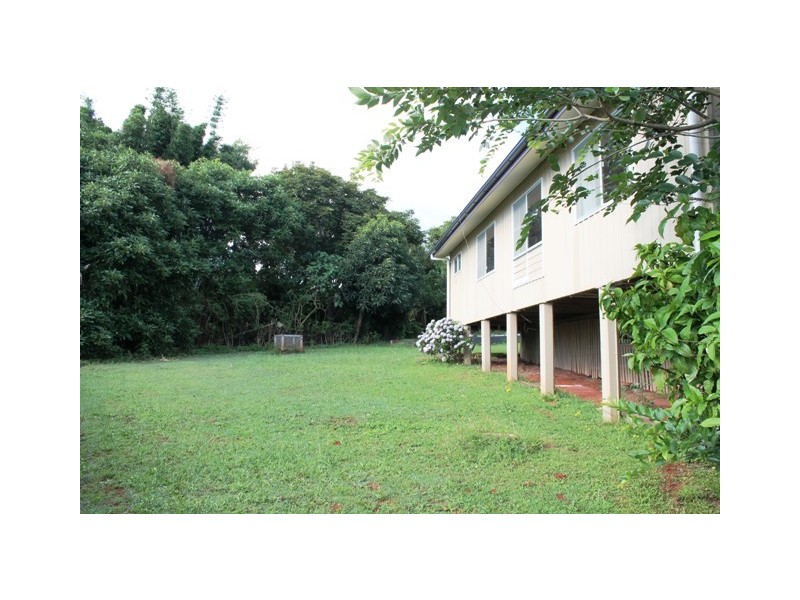 8 Golfers Cres, Tamborine Mountain QLD 4272