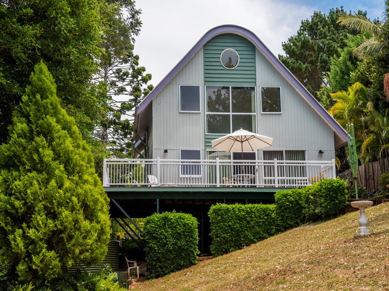 131 Licuala Drive, Tamborine Mountain QLD 4272