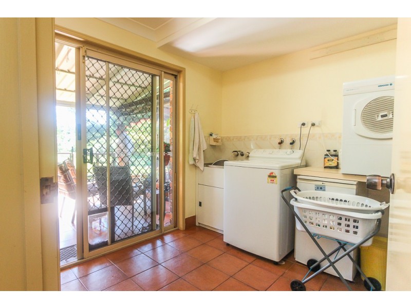 114 Eagle Heights Road, Tamborine Mountain QLD 4272