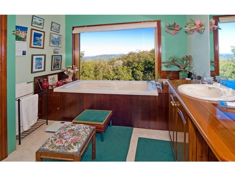 13-17 Eagles Retreat Place, Tamborine Mountain QLD 4272