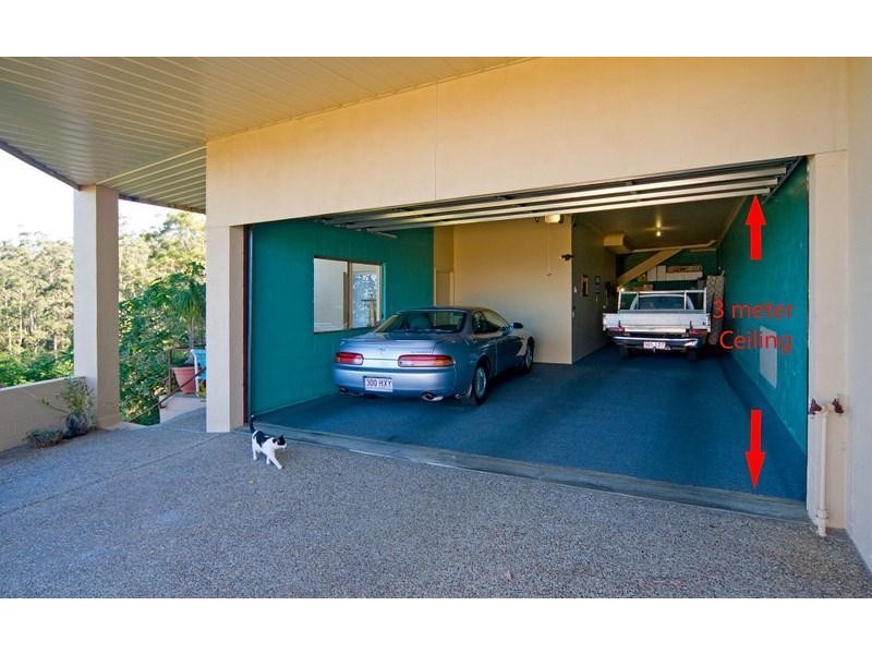 13-17 Eagles Retreat Place, Tamborine Mountain QLD 4272