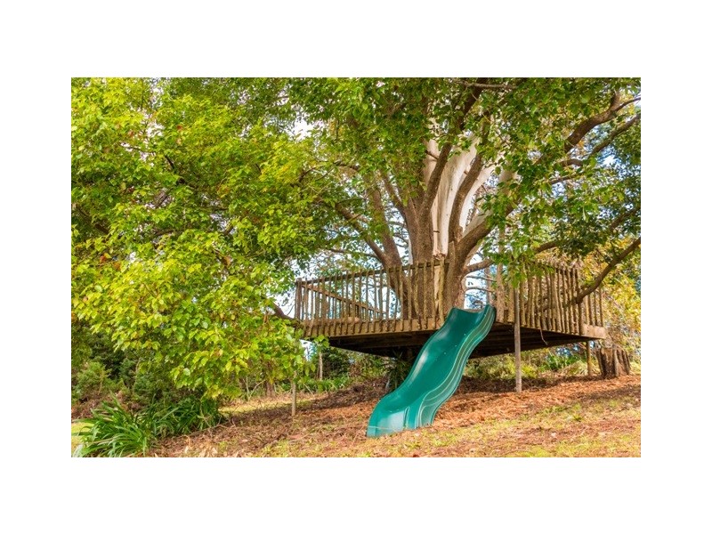 68 to 70 Siganto Street, Tamborine Mountain QLD 4272