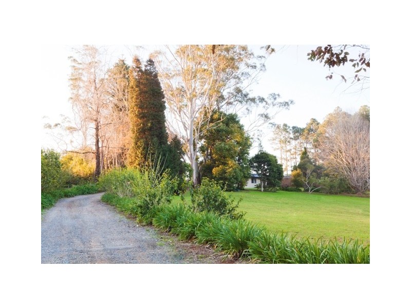 68 to 70 Siganto Street, Tamborine Mountain QLD 4272