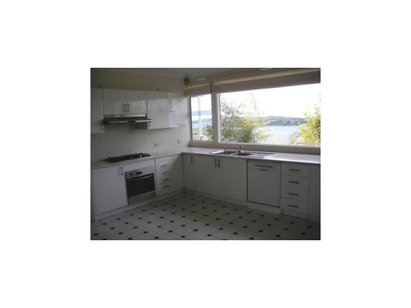 3 Moore Street, Clontarf NSW 2093