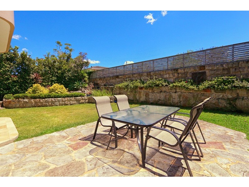 8a Harvey Street, Seaforth NSW 2092
