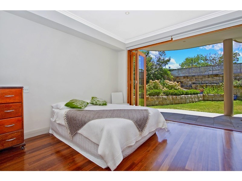 8a Harvey Street, Seaforth NSW 2092
