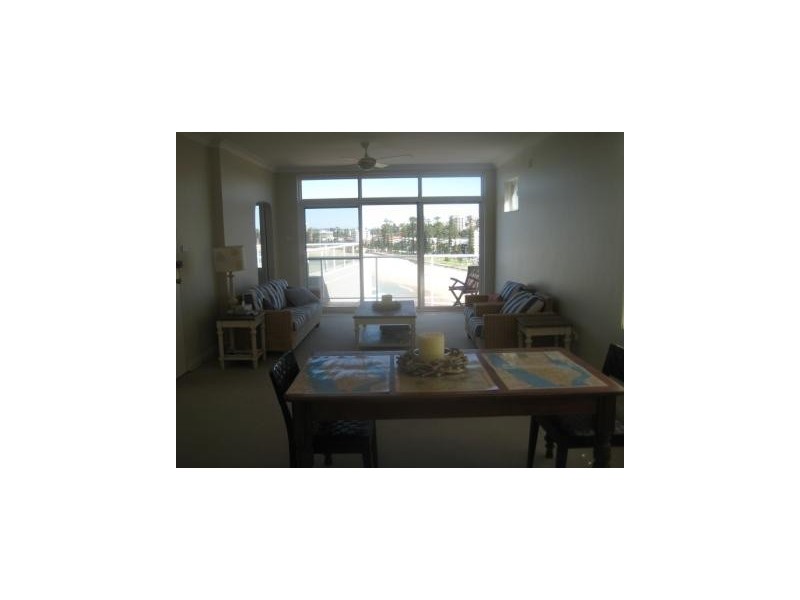 12/24 Queenscliff Road, Queenscliff NSW 2096