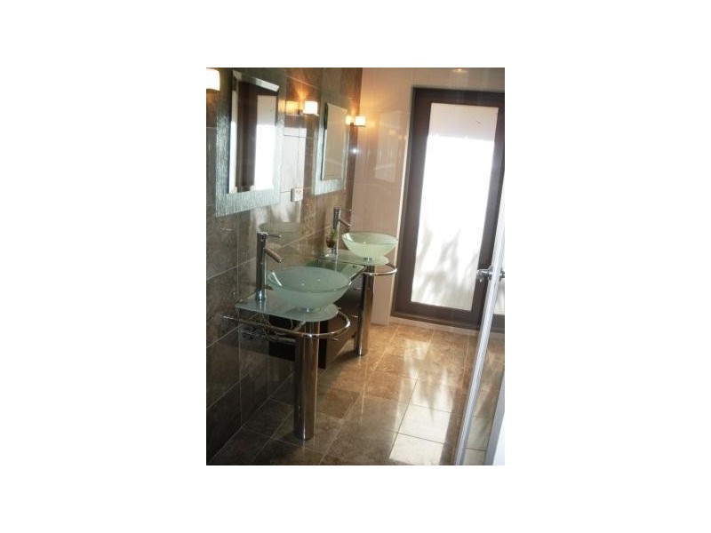 28 Peronne Avenue, Clontarf NSW 2093