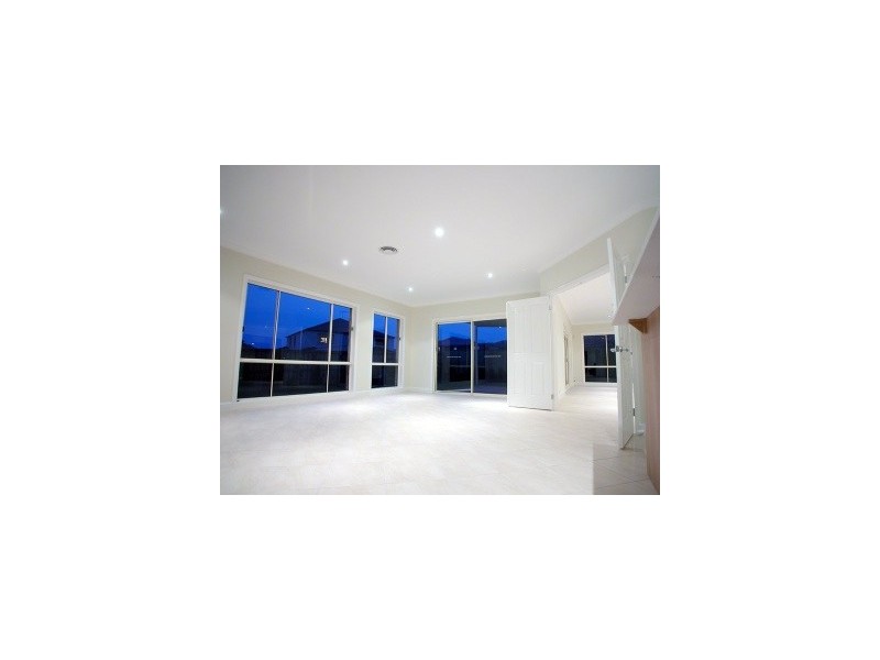 11 Eric Cooper Drive, Castle Hill NSW 2154