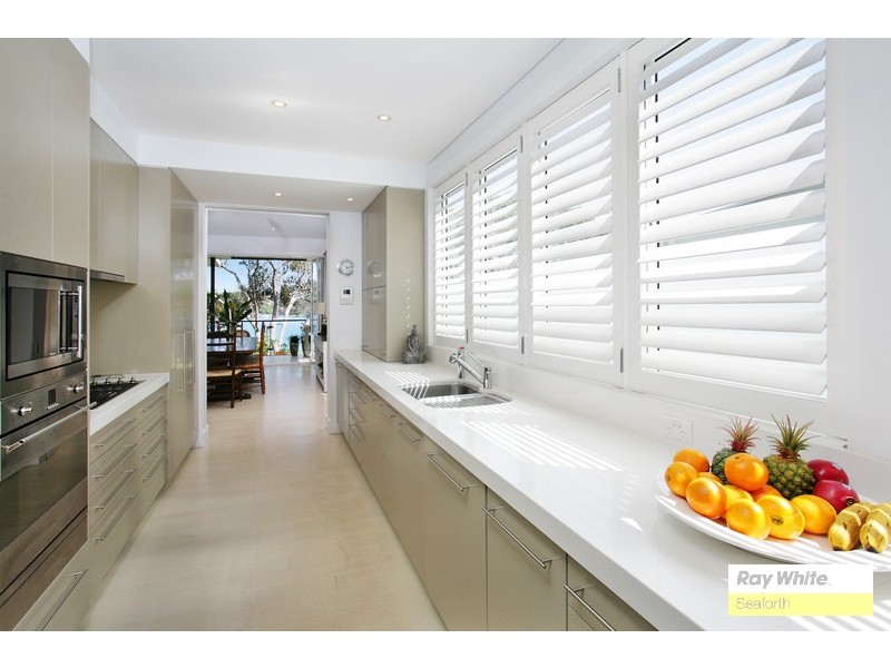 89 Gurney Cres, Seaforth NSW 2092