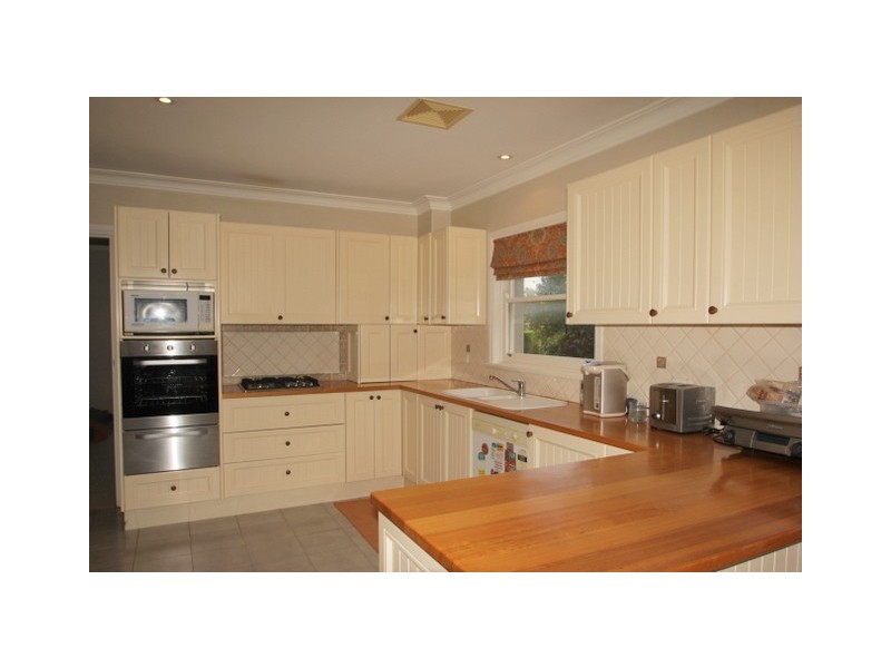 28 Ponsonby Parade, Seaforth NSW 2092