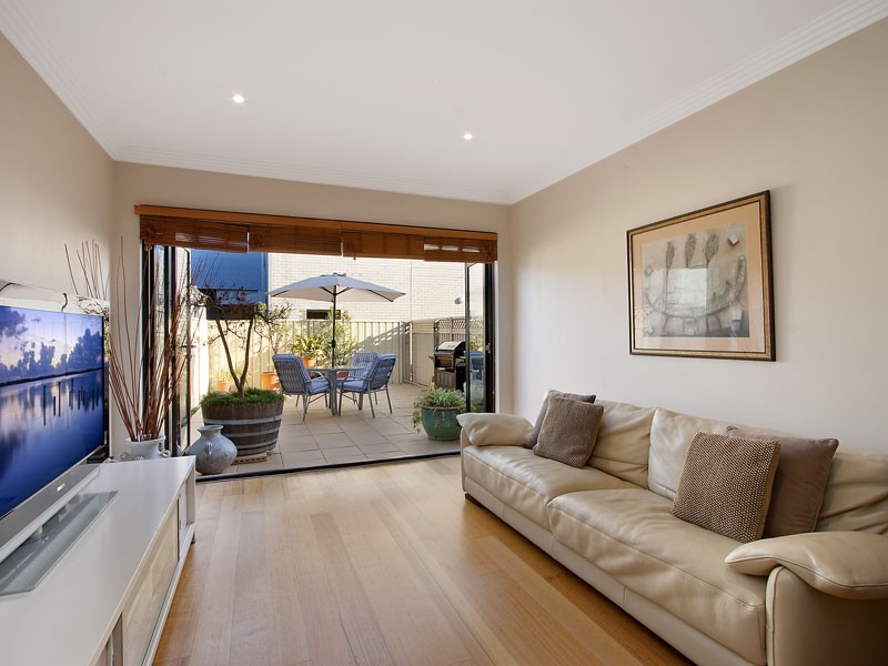 12A Beaconsfield St, Alexandria NSW 2015