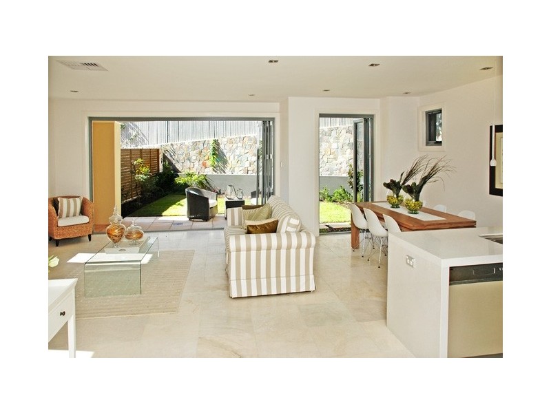 556-562 Pittwater Road, North Manly NSW 2100