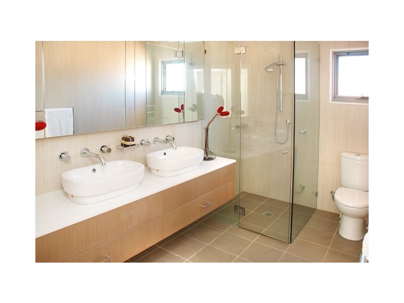 556-562 Pittwater Road, North Manly NSW 2100