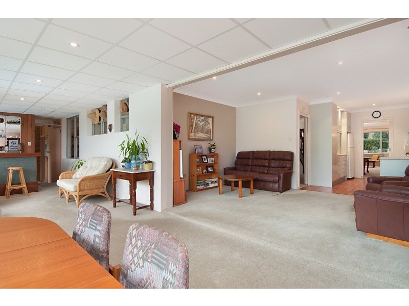 6 Arnhem Rd, Allambie Heights NSW 2100