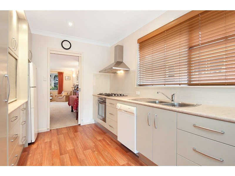 6 Arnhem Rd, Allambie Heights NSW 2100