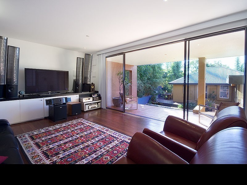 74 Macmillan Street, Seaforth NSW 2092