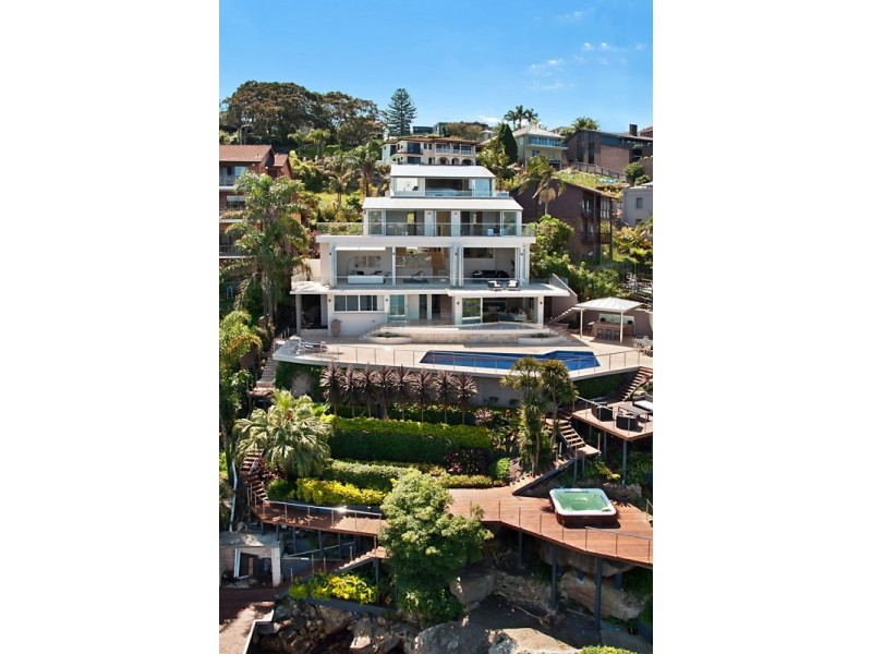 4 Laura St, Seaforth NSW 2092