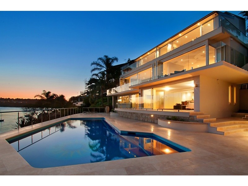 4 Laura St, Seaforth NSW 2092