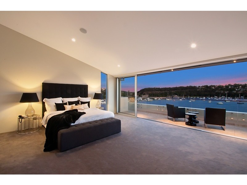 4 Laura St, Seaforth NSW 2092