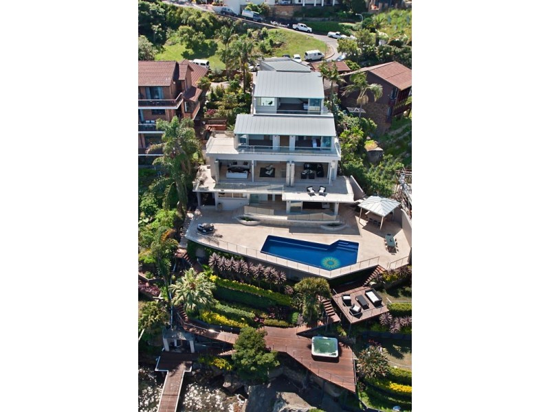 4 Laura St, Seaforth NSW 2092