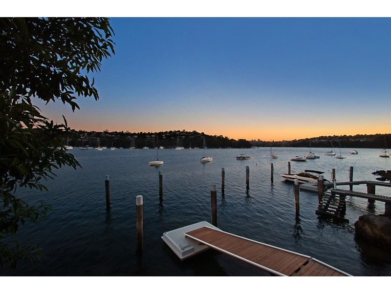 4 Laura St, Seaforth NSW 2092