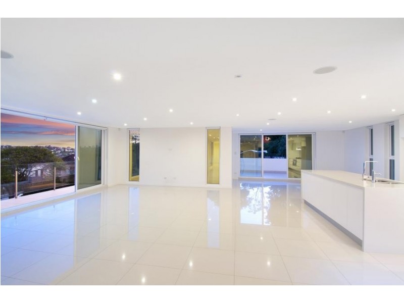 2 Old Sydney Rd, Seaforth NSW 2092