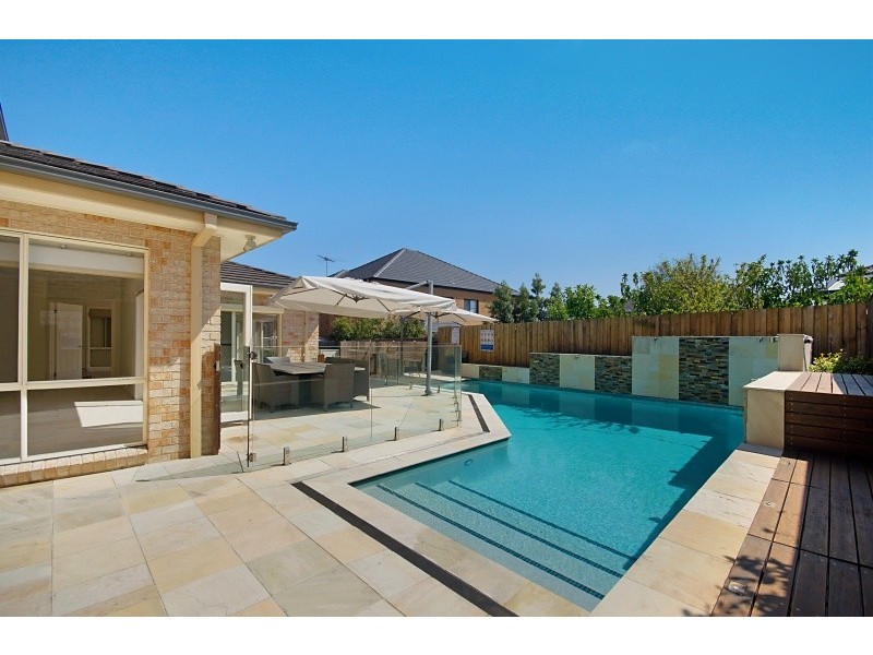 11 Eric Cooper Drive, Castle Hill NSW 2154