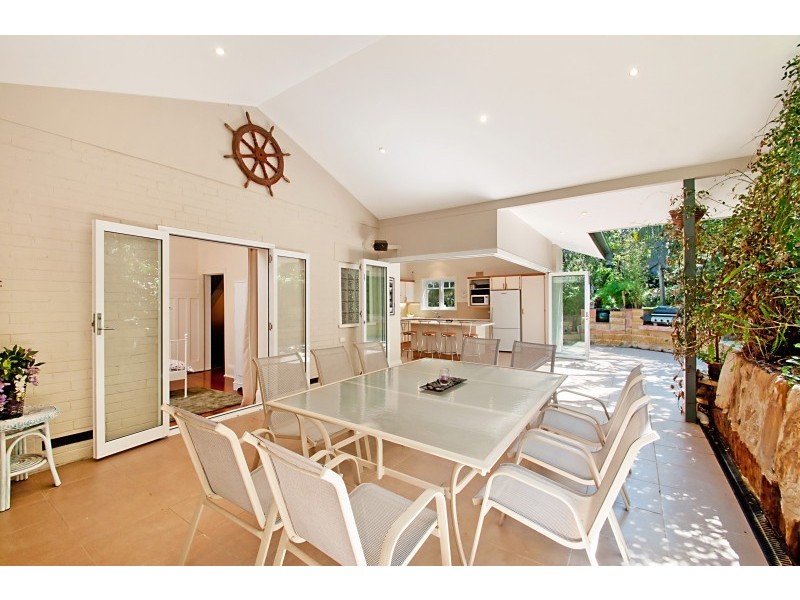 70 Ponsonby Parade, Seaforth NSW 2092