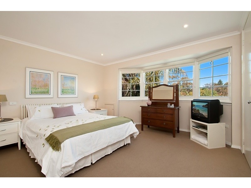 70 Ponsonby Parade, Seaforth NSW 2092