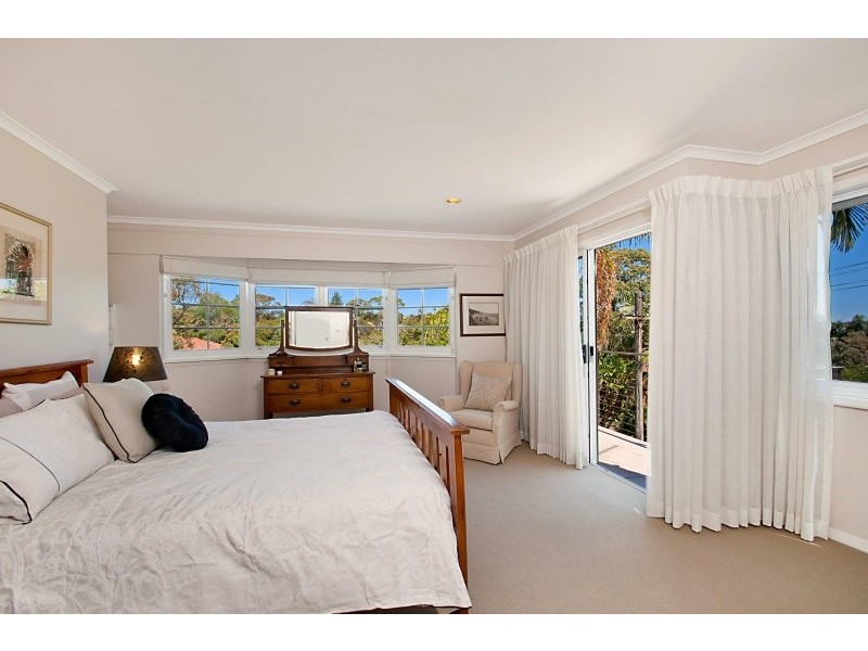 70 Ponsonby Parade, Seaforth NSW 2092