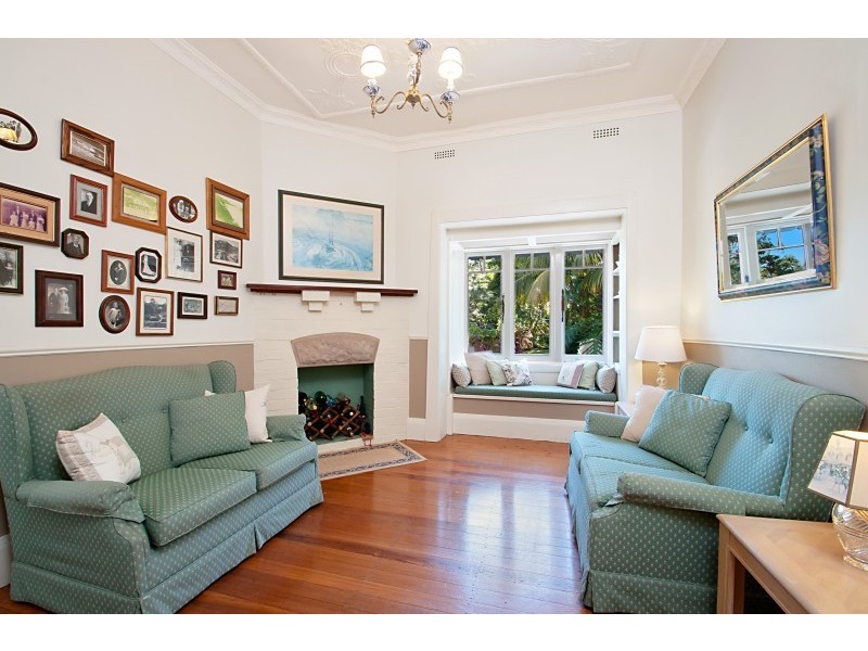 70 Ponsonby Parade, Seaforth NSW 2092