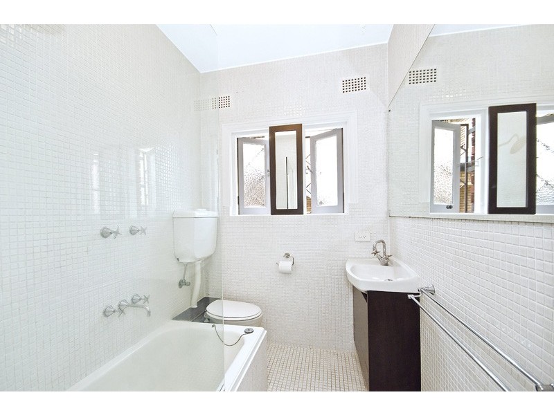 2/1 Eurobin Street, Manly NSW 2095