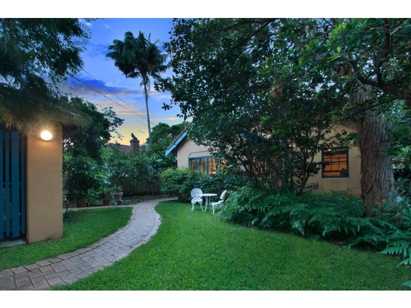 42 Kempbridge Avenue, Seaforth NSW 2092