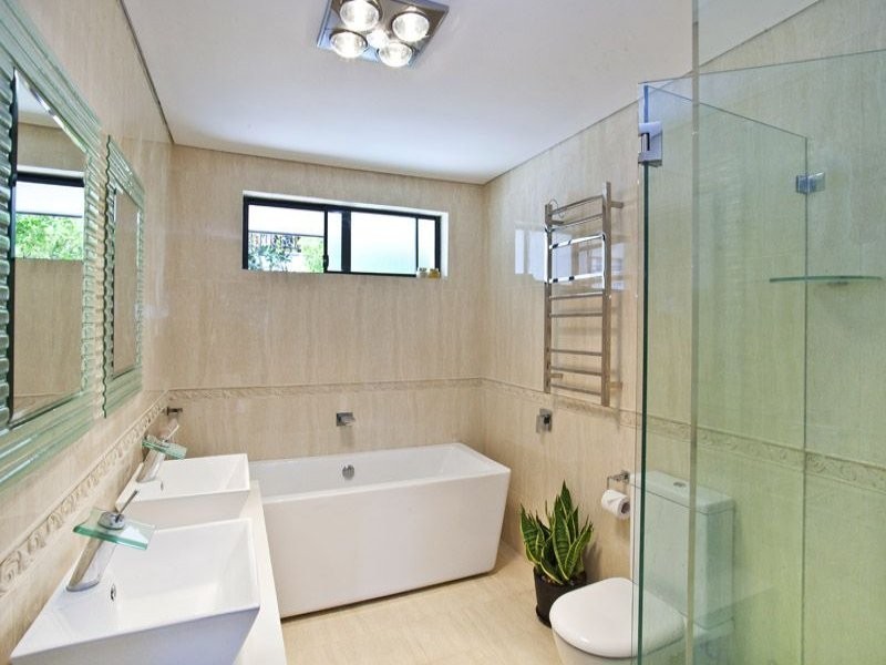 18 Cutler Road, Clontarf NSW 2093