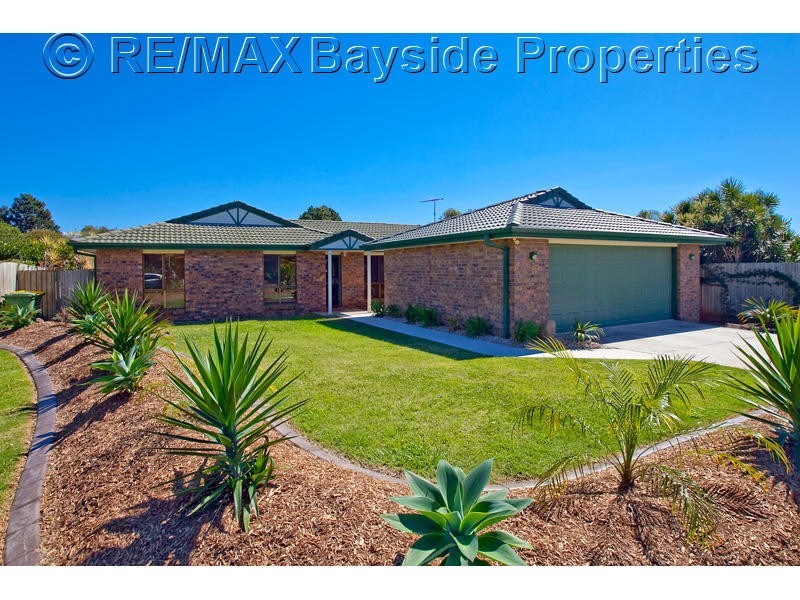 8 Mashie Place, Redland Bay QLD 4165