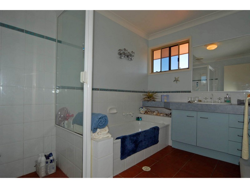 2 Nautilus, Ormiston QLD 4160