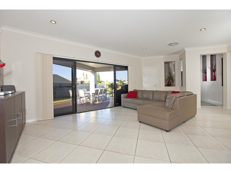 7 Waterville Drive, Thornlands QLD 4164