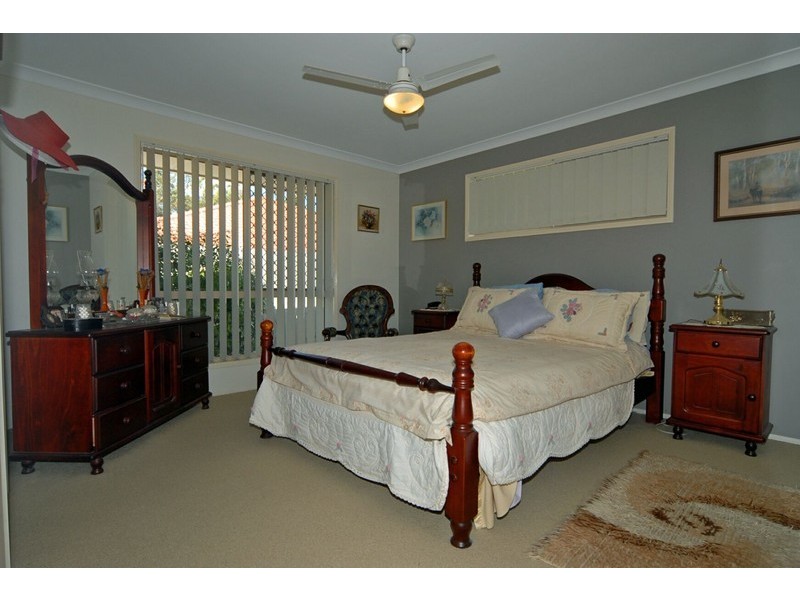 4 Couran Court, Redland Bay QLD 4165