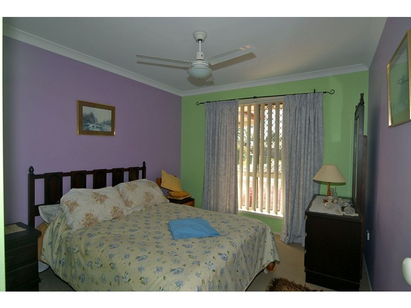 4 Couran Court, Redland Bay QLD 4165