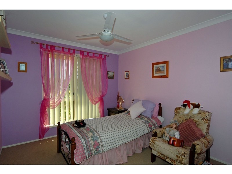 4 Couran Court, Redland Bay QLD 4165