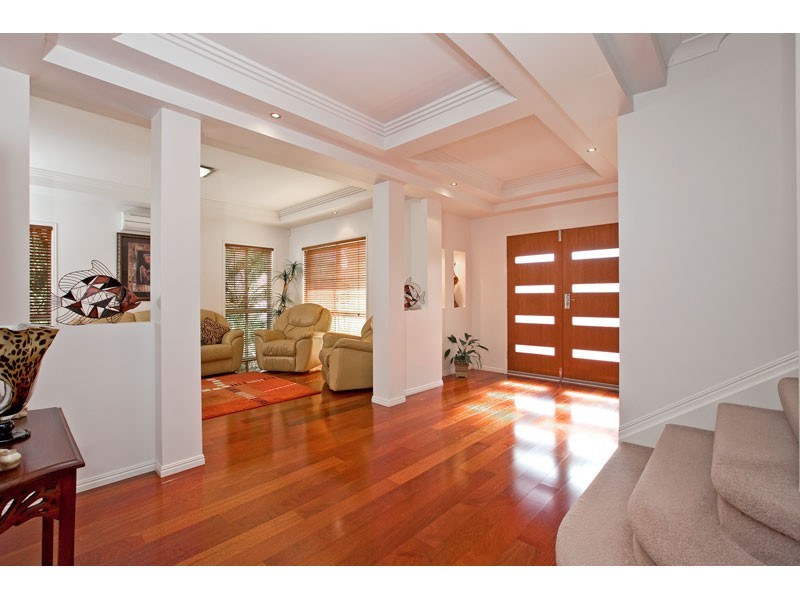 1 Cayman, Ormiston QLD 4160