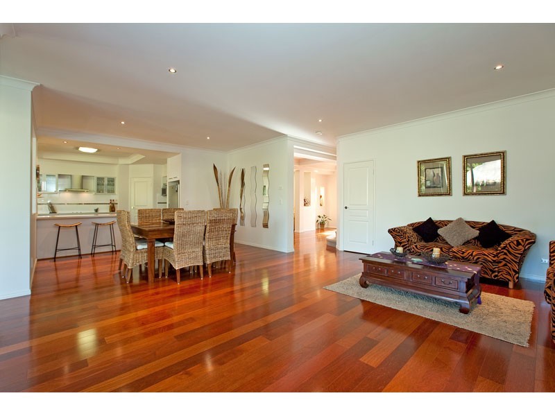 1 Cayman, Ormiston QLD 4160