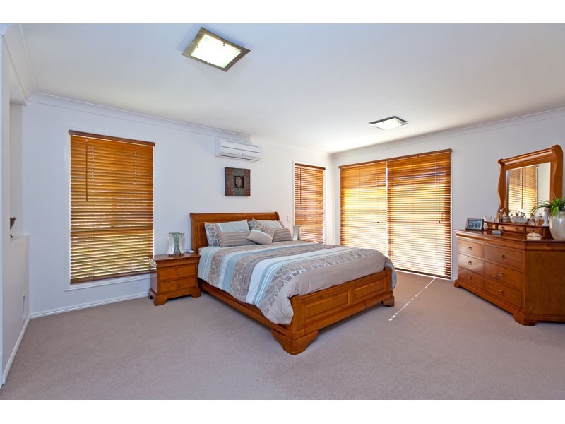 1 Cayman, Ormiston QLD 4160