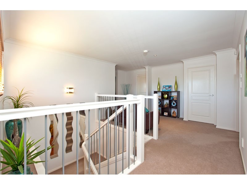 1 Cayman, Ormiston QLD 4160