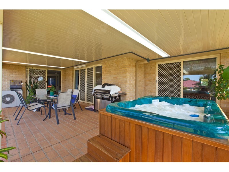 51 Morris Circuit, Thornlands QLD 4164